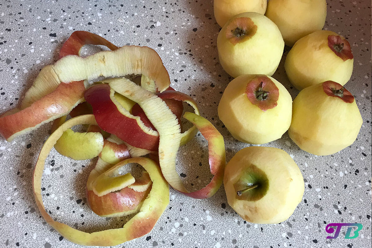 Apfelstrudel Füllung Äpfel schälen entkernen