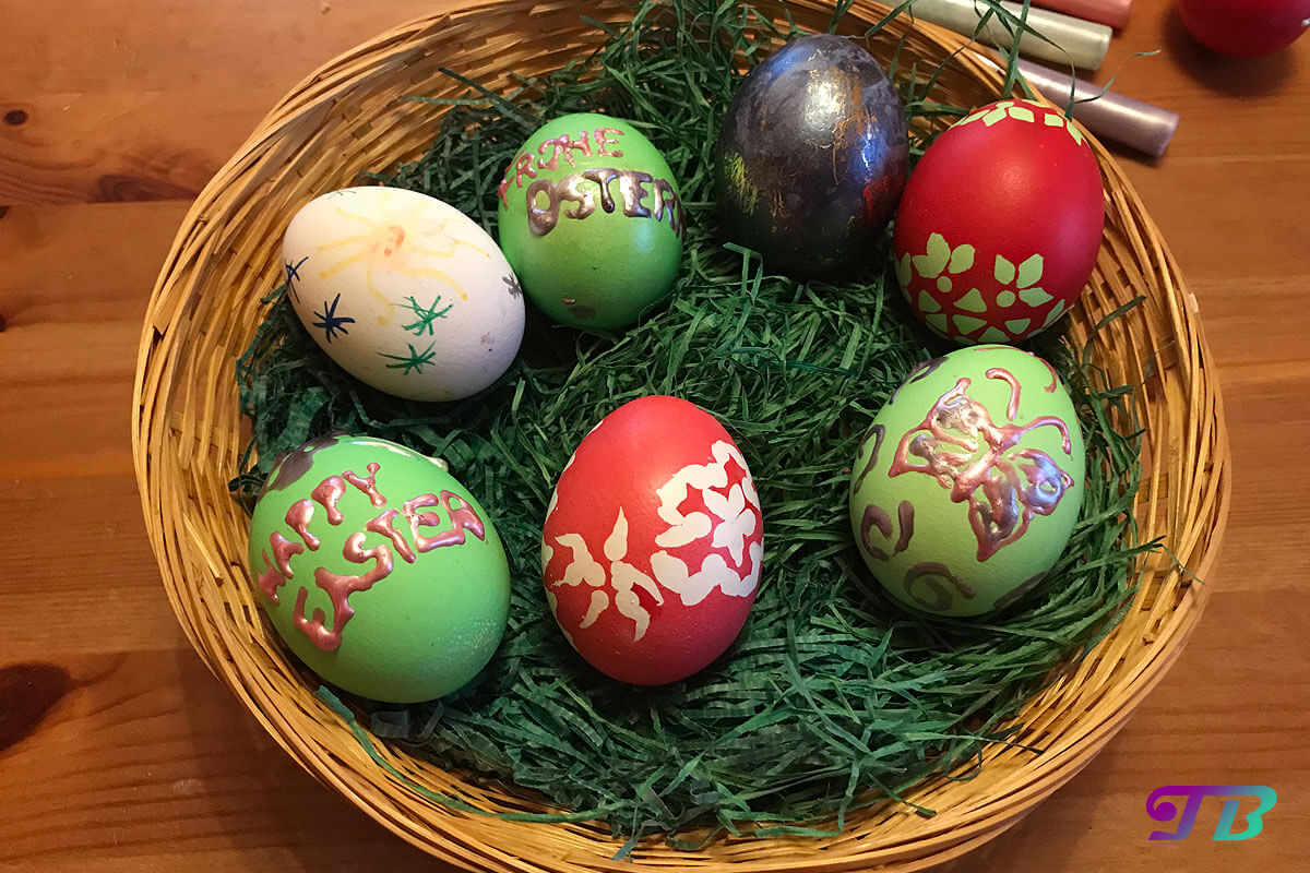 Ostern & bunte Eier – Färbetechniken im Vergleich