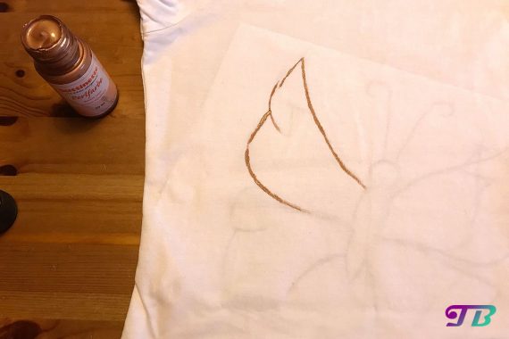 Schmetterling Shirt DIY Umriss Motiv malen Perlfarbe Metallic