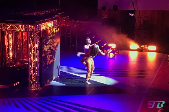 Vanessa Mai Regenbogen Live Tour Dresden Outfit orange Vadmin Garbuzov