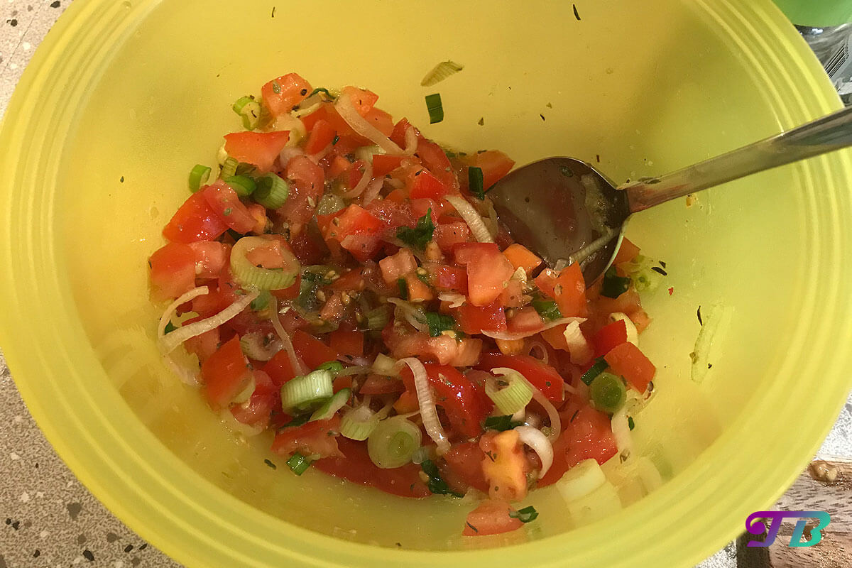 Bruschetta Tomaten Frühlingszwiebeln Kräuter Mischung