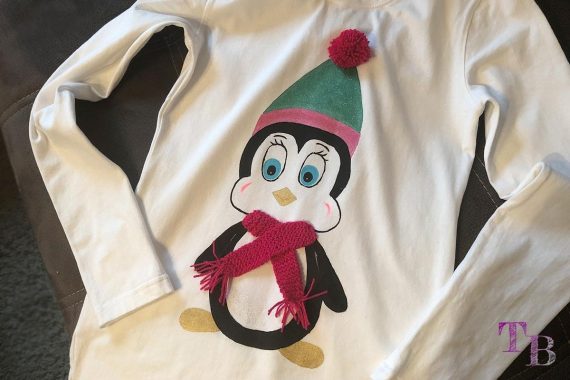 DIY Shirt Pinguin Motiv vorn Schal fertig