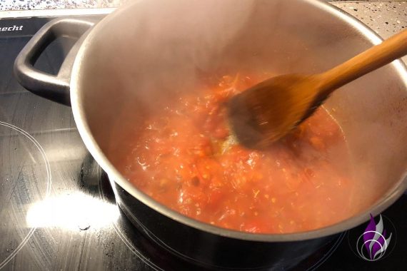 Tomatensauce Tomaten kochen