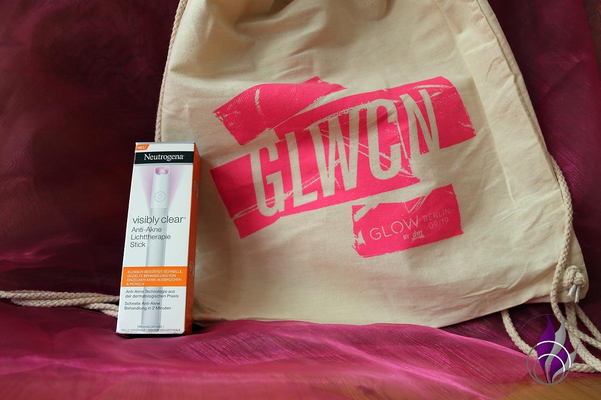 GLOWcon Goodie Bag Neutrogena Lichttherapie Stick