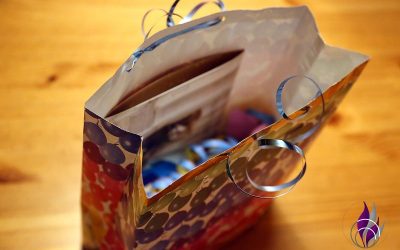 Geschenktüte basteln – individuelle Papiertüte passend für dein Geschenk