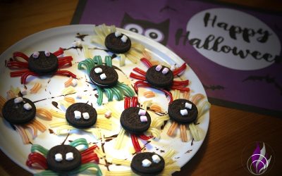 Süße Halloween-Keks-Spinnen oder doch lieber Saures?
