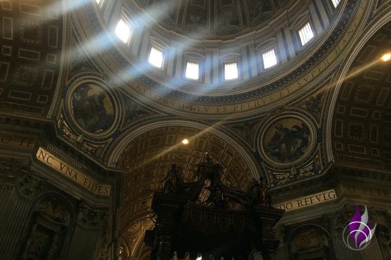 Italien Rom Petersdom Pilgerkirche innen Latein Studienfahrt fun4family