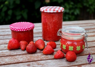 Veganer zuckerfreier Erdbeer-Aufstrich