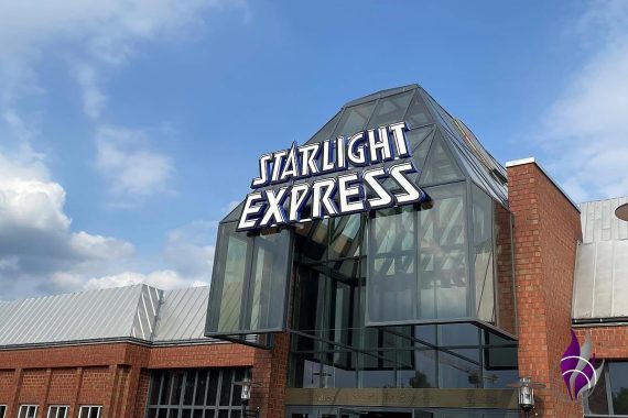 Starlight Express Musical Theater Bochum Eingang fun4family