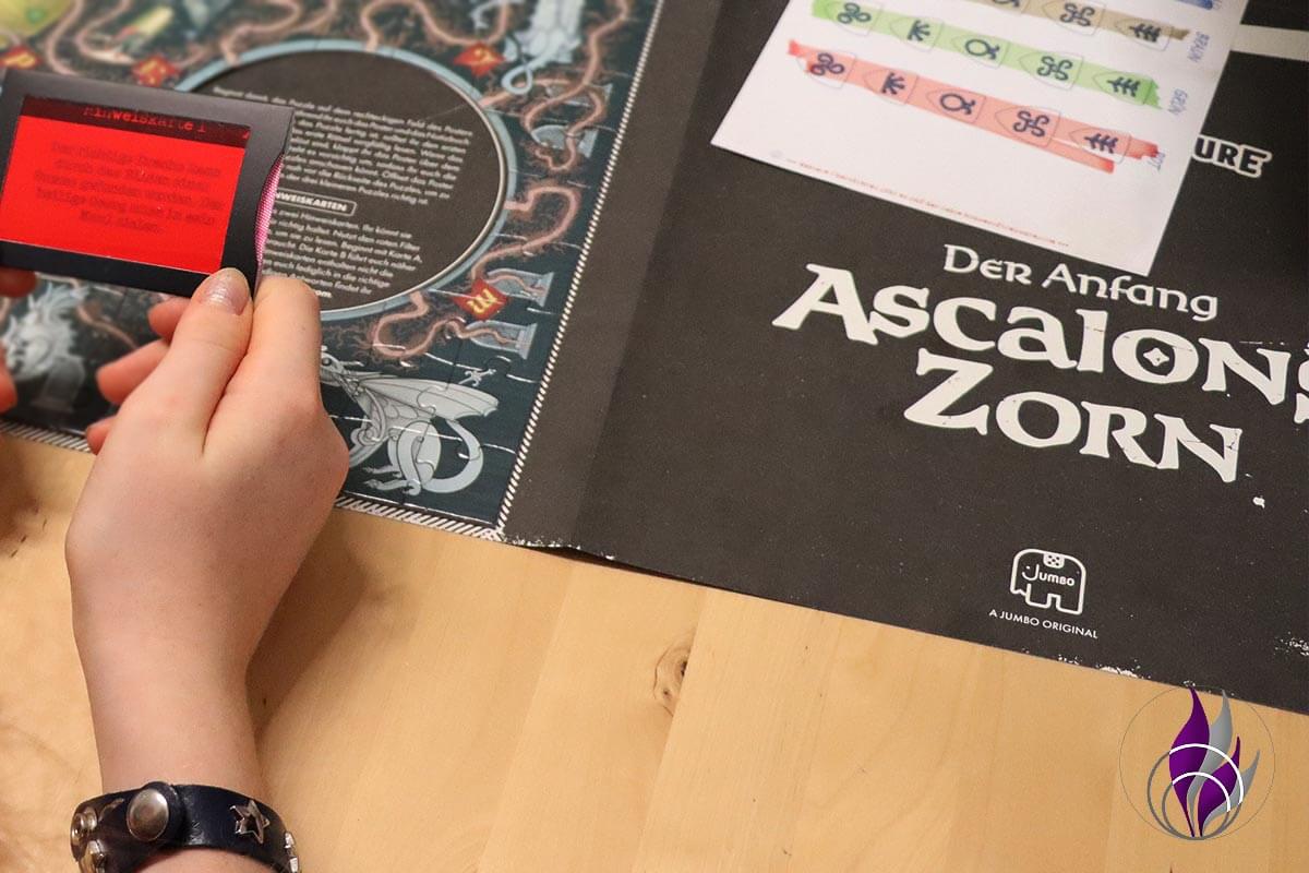 Escape Spiel "Der Anfang - Ascalons Zorn" Jumbo Spiele Hinweis Rotfilterkarte fun4family