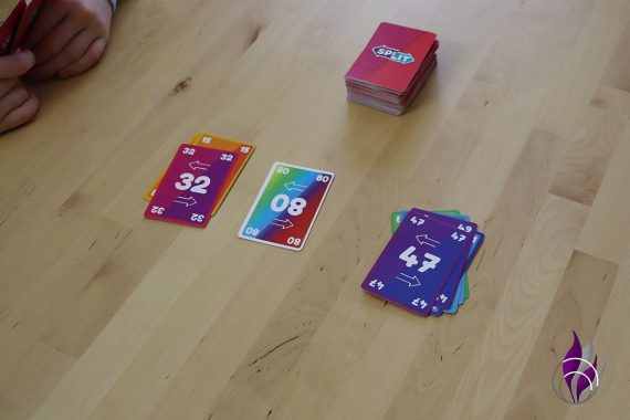Split Kartenspiel Spielrunde Karte legen 4 fun4family