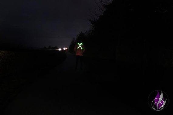 StreetGlow Easypix LED Leuchtweste spazieren gehen hinten fun4family