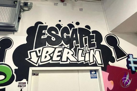 Escape Berlin Live-Escape-Game-Theater Eingang fun4family
