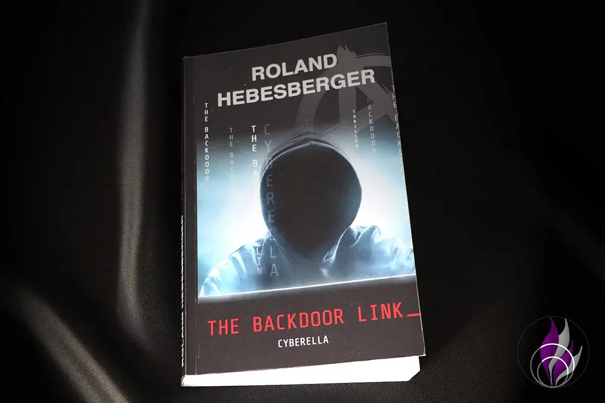 The Backdoor Link - Cyberella Roland Hebesberger Spinnen-Trilogie Cover 1 fun4family