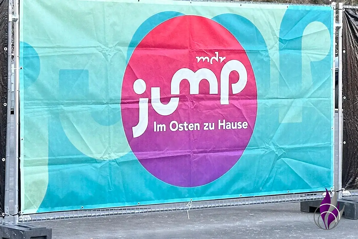 90er Party - Tongrube Gera/Aga - Eventlocation - MDR JUMP Banner - fun4family