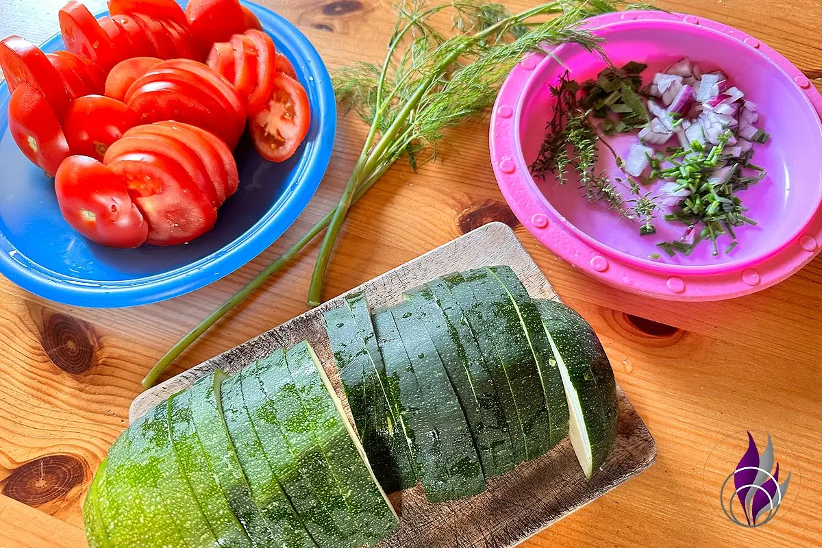 Zucchini-Tomaten-Auflauf mit Tomatensauce Zutaten fun4family