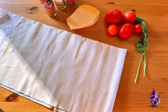 Blätterteig-Tasche herzhaft - Tomate Käse Zutaten - fun4family